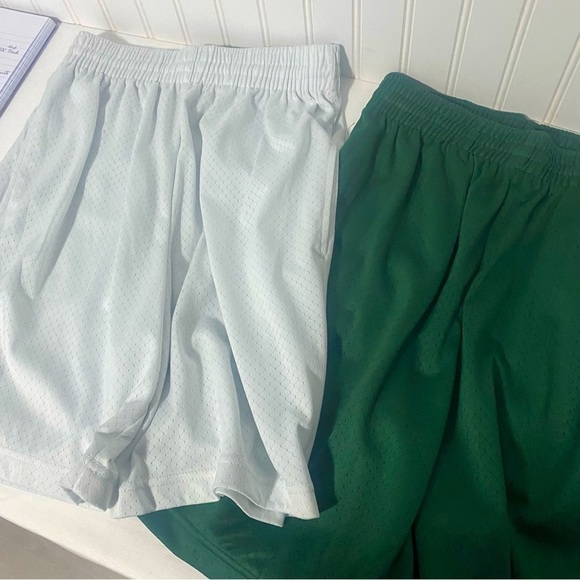 BCG Basketball Shorts Lot of (2) Size Medium Unisex 1 White & 1  Hunter Green - Picture 2 of 6